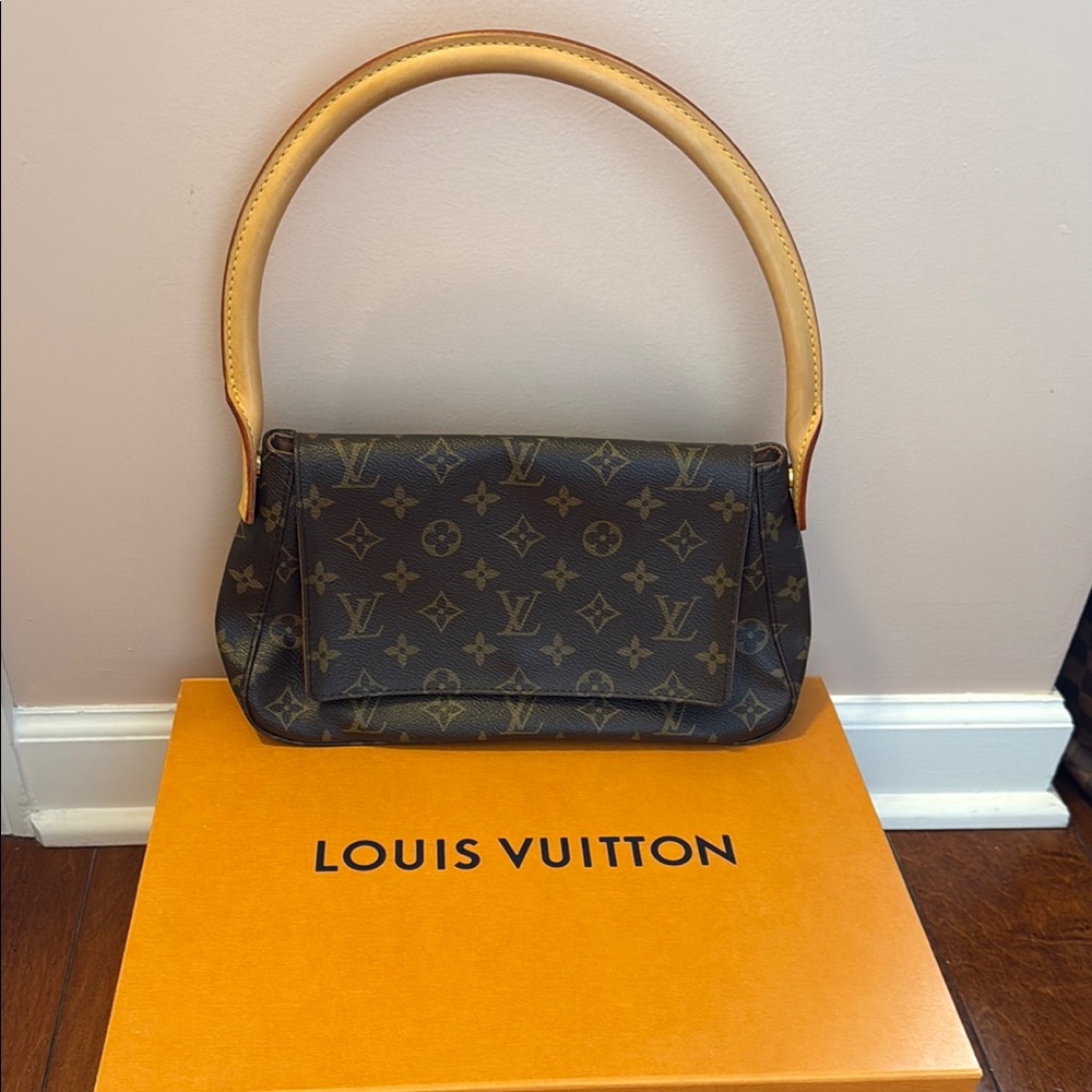 Louis Vuitton vintage Classic Monogram Shoulder Bag